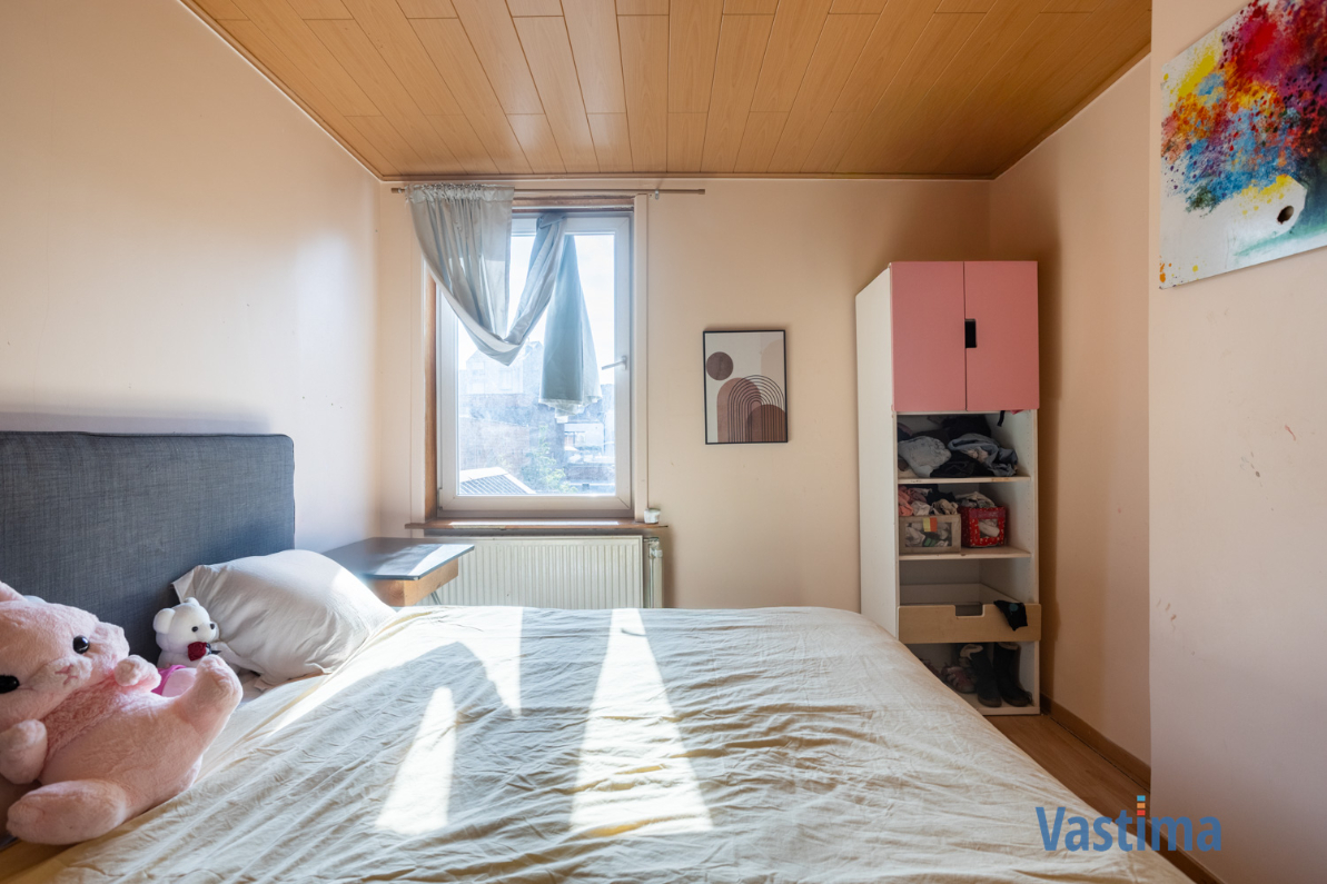 Immo Vastima - Huis Te koop Aalst - Ruime woning met 4 slaapkamers en buitenruimte centrum Aalst