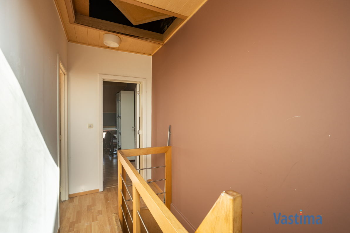 Immo Vastima - Huis Te koop Aalst - Ruime woning met 4 slaapkamers en buitenruimte centrum Aalst