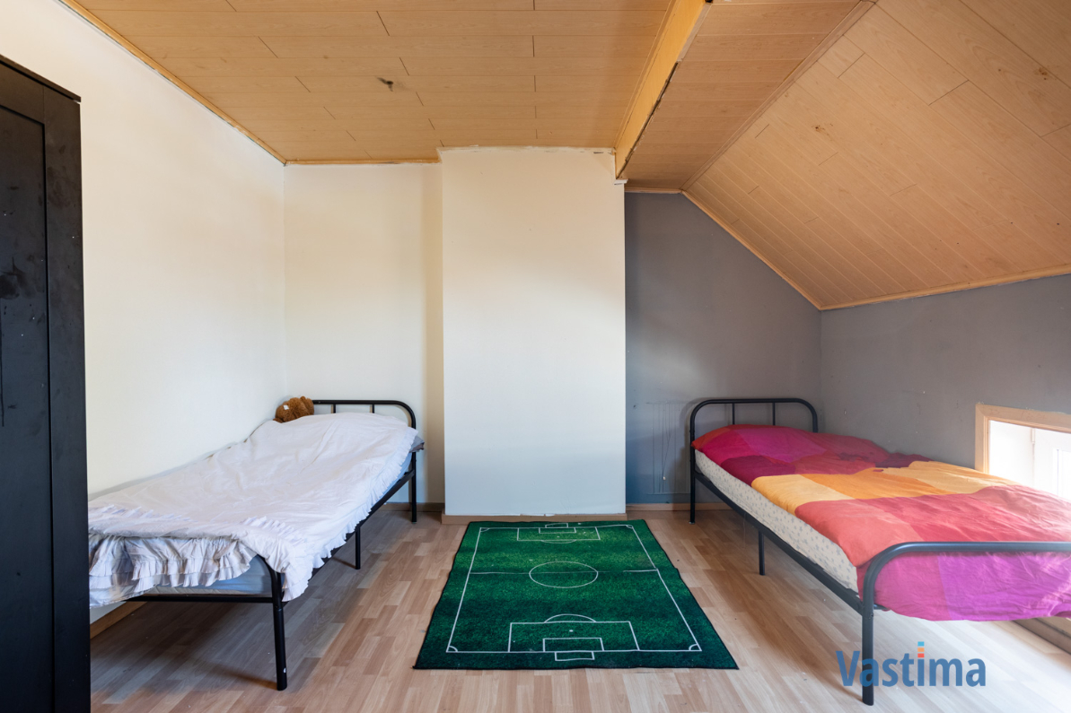 Immo Vastima - Huis Te koop Aalst - Ruime woning met 4 slaapkamers en buitenruimte centrum Aalst