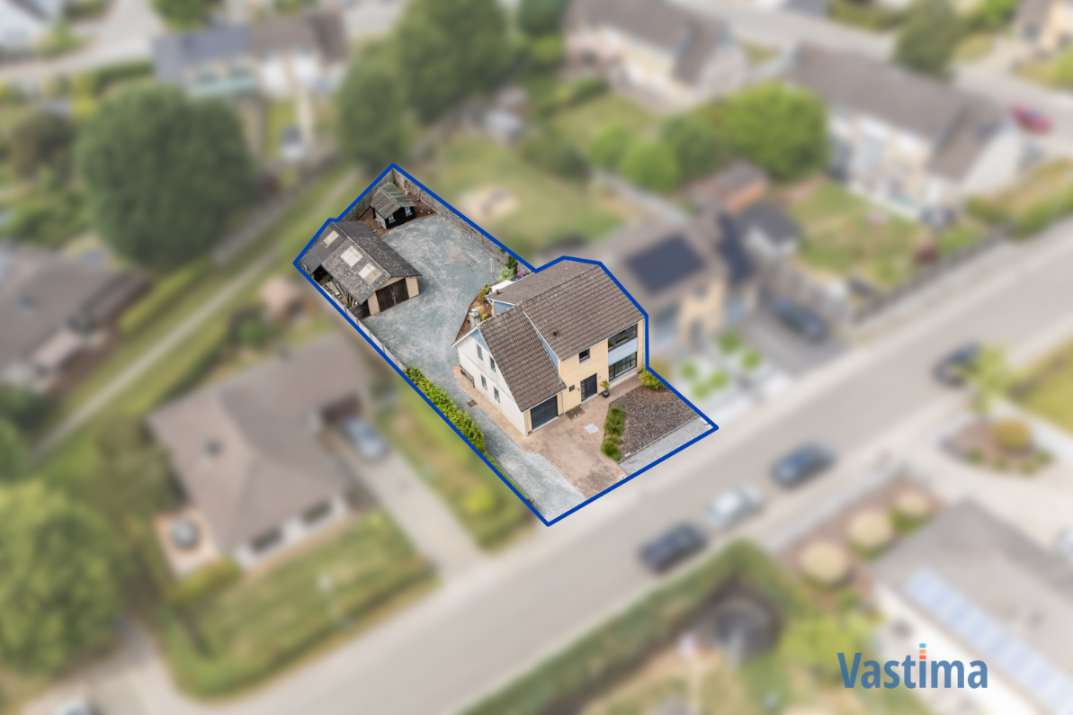 Immo Vastima - Huis Te koop Affligem - Halfopen gezinswoning met 3-4 slaapkamers en extra garage