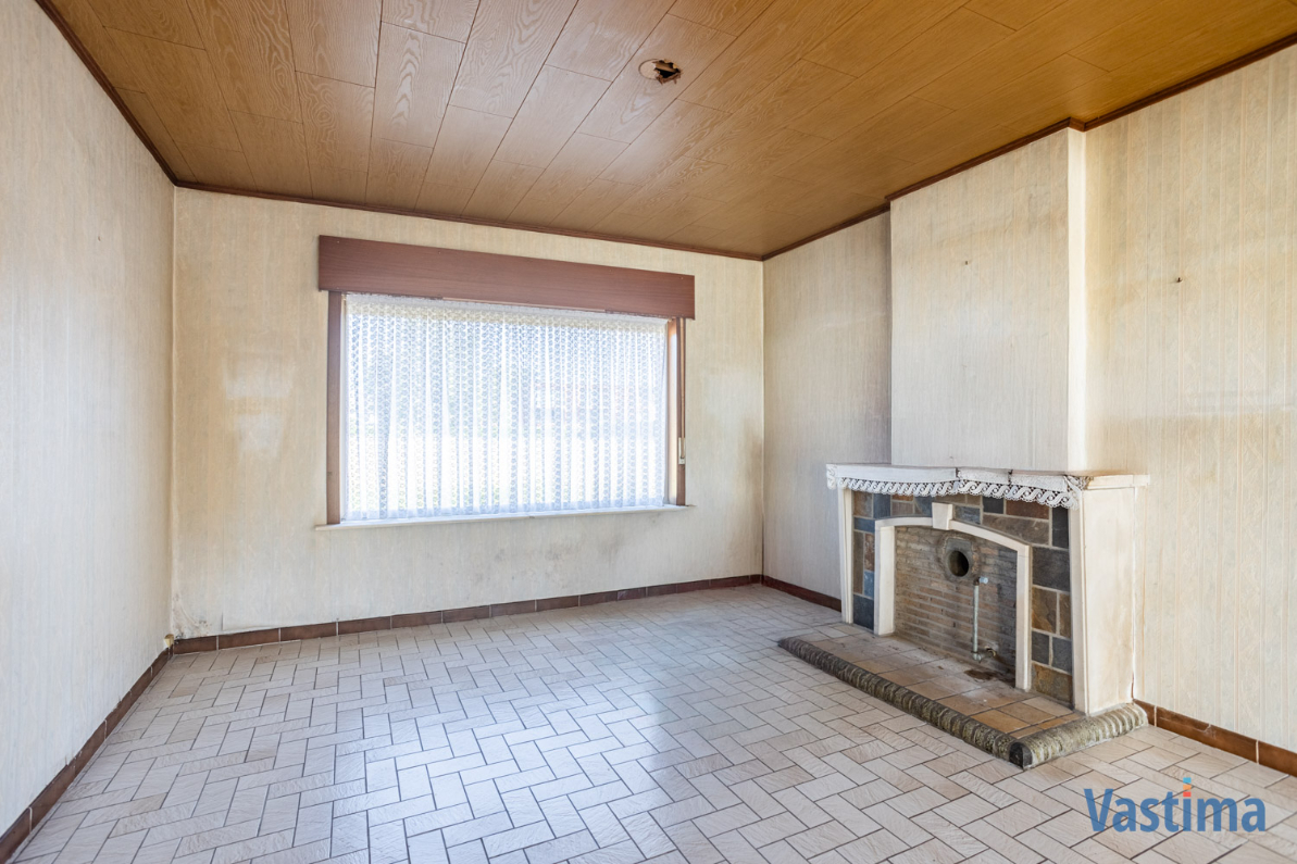 Immo Vastima - Huis Te koop Erembodegem - Renovatiewoning met aanpalende bouwgrond nabij centrum Erembodegem