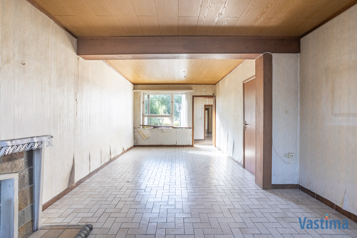 Immo Vastima - Huis Te koop Erembodegem - Renovatiewoning met aanpalende bouwgrond nabij centrum Erembodegem