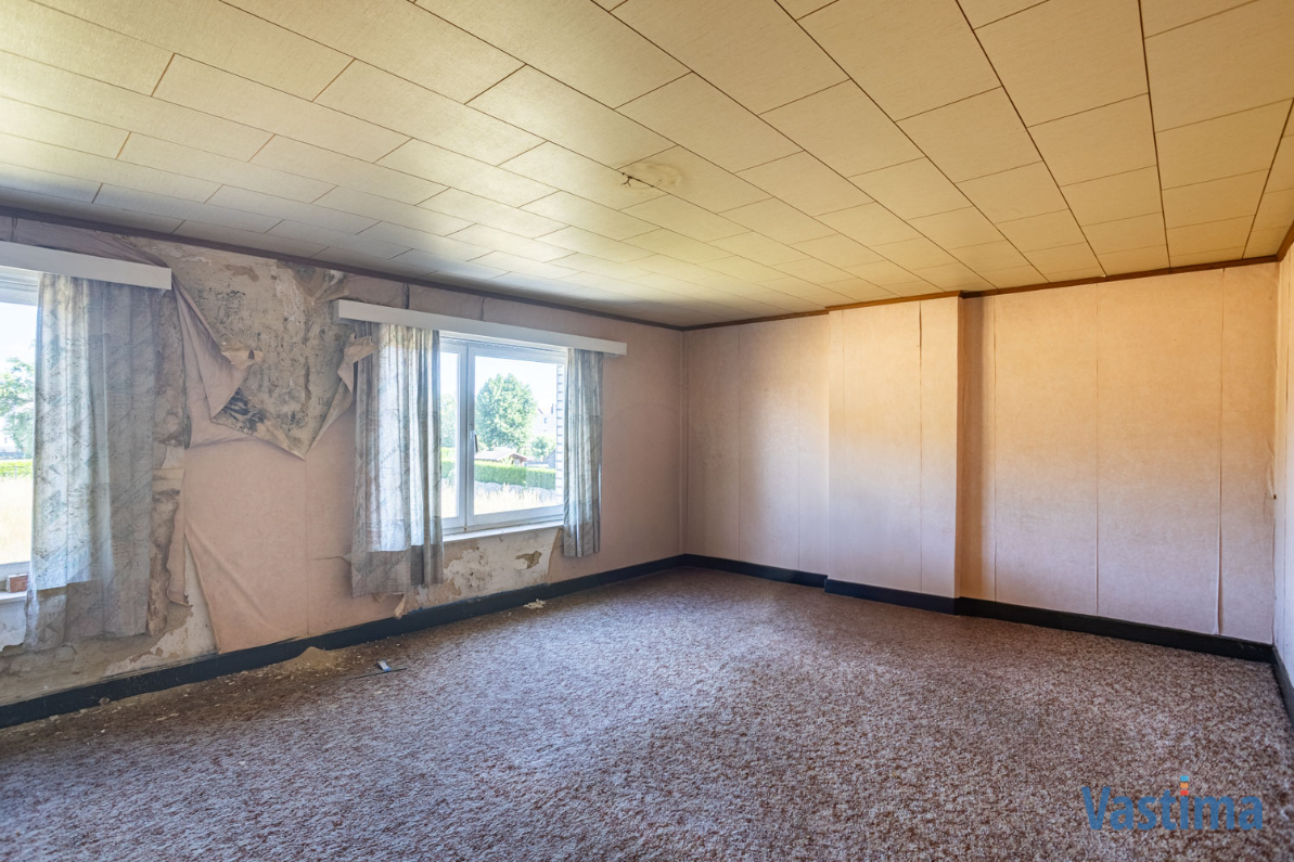 Immo Vastima - Huis Te koop Erembodegem - Renovatiewoning met aanpalende bouwgrond nabij centrum Erembodegem