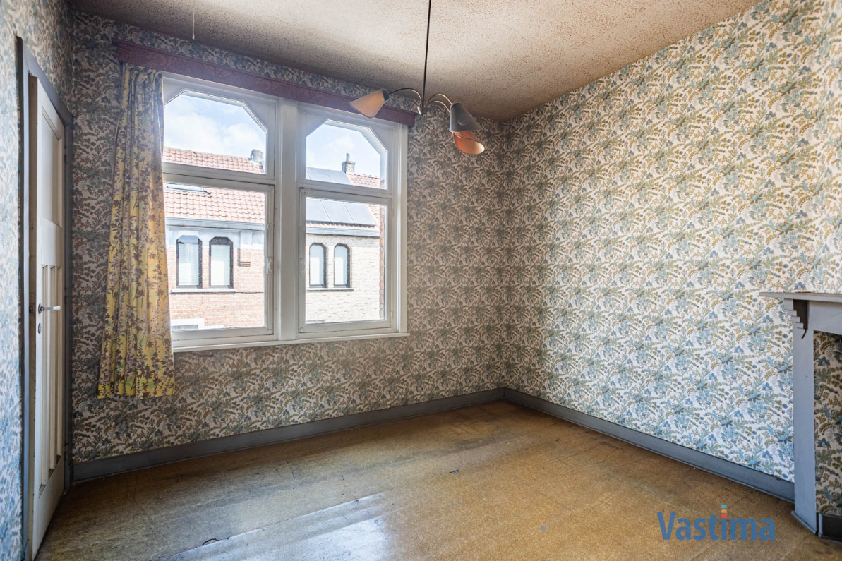 Immo Vastima - Huis Te koop Aalst - Renovatieproject met tuin nabij centrum Aalst