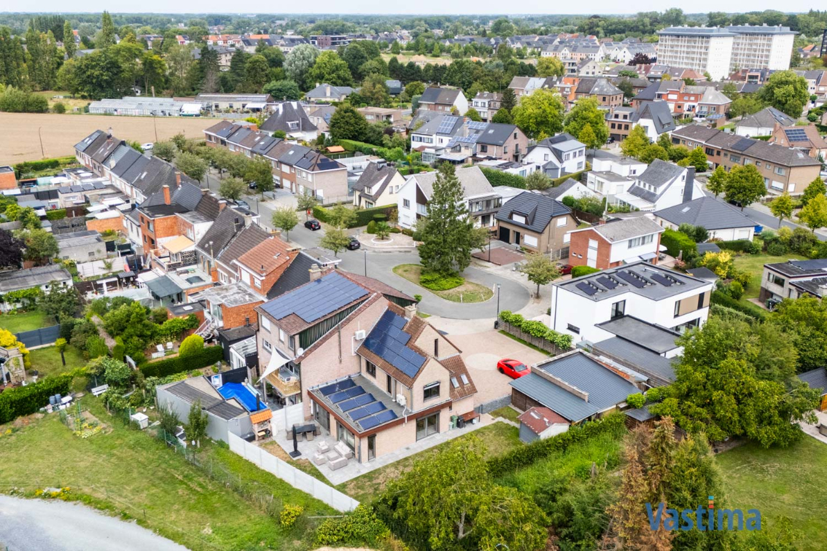 Immo Vastima - Huis Te koop Aalst - Halfopen bebouwing met zonnige tuin in doodlopende straat