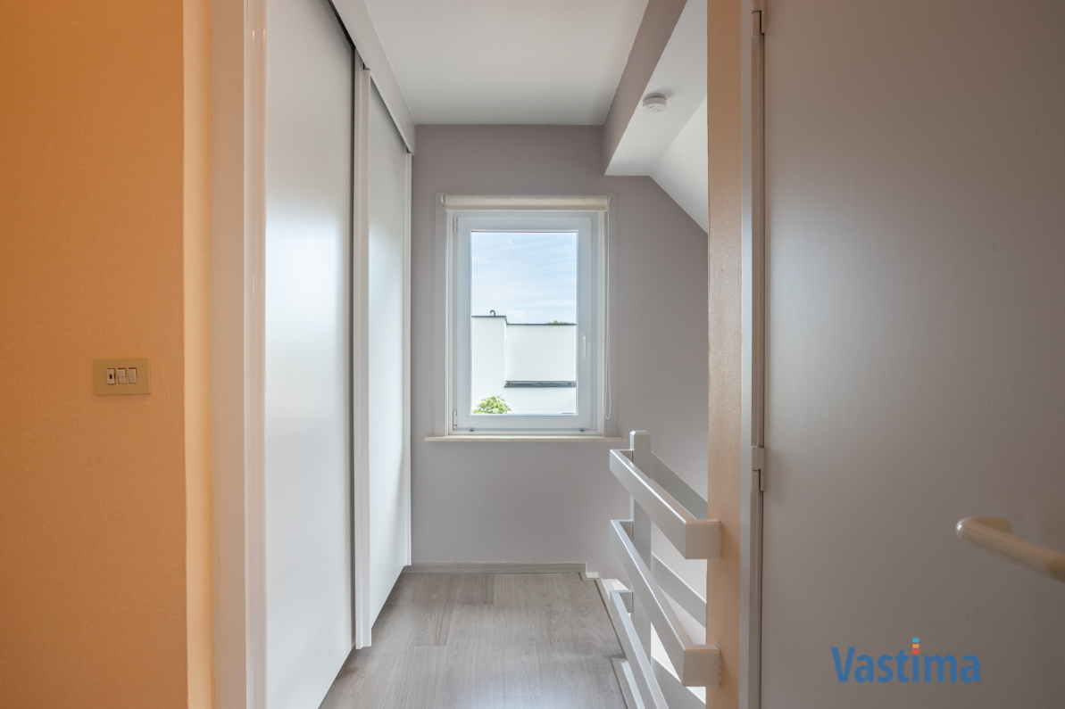 Immo Vastima - Huis Te koop Aalst - Halfopen bebouwing met zonnige tuin in doodlopende straat