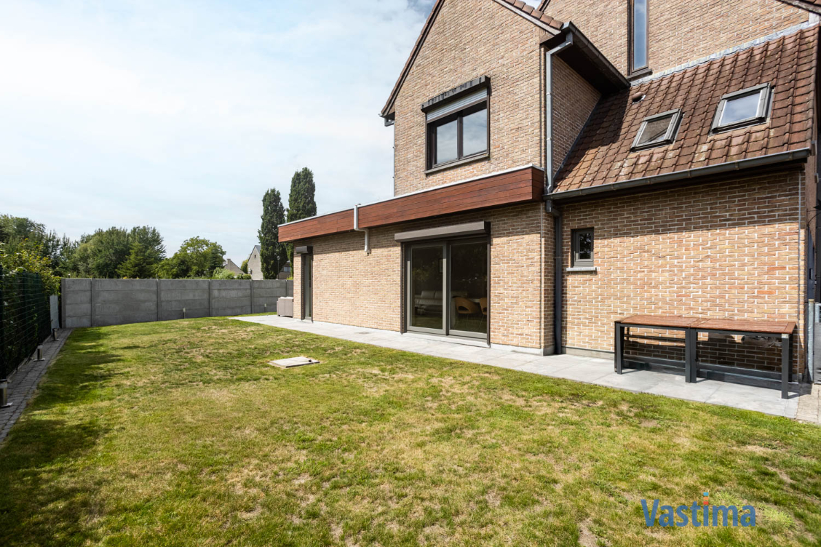 Immo Vastima - Huis Te koop Aalst - Halfopen bebouwing met zonnige tuin in doodlopende straat
