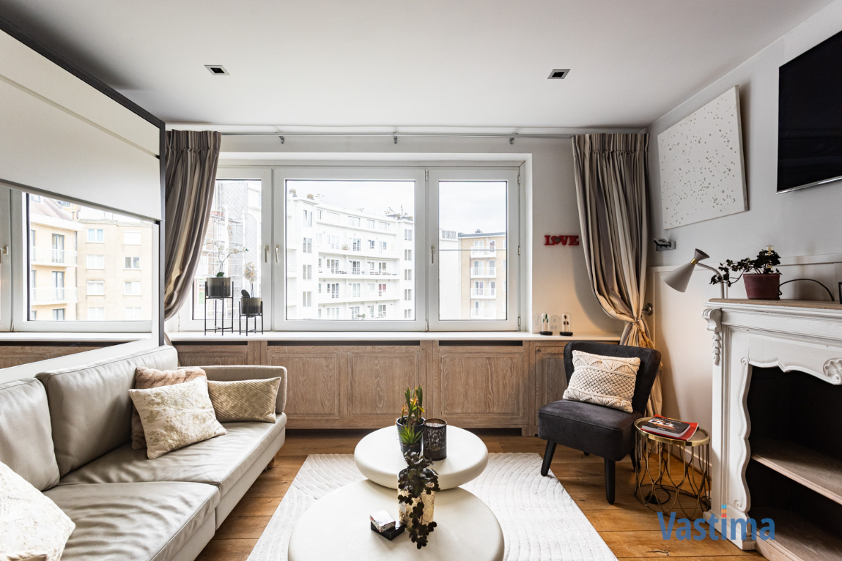 Immo Vastima - Appartement Te koop Knokke - Instapklare bemeubelde studio nabij het strand