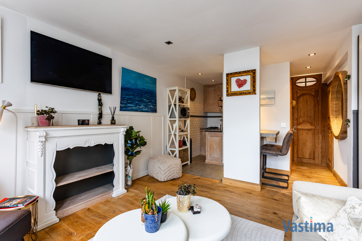 Immo Vastima - Appartement Te koop Knokke - Instapklare bemeubelde studio nabij het strand