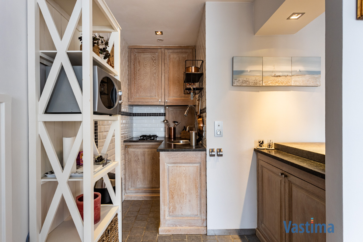 Immo Vastima - Appartement Te koop Knokke - Instapklare bemeubelde studio nabij het strand