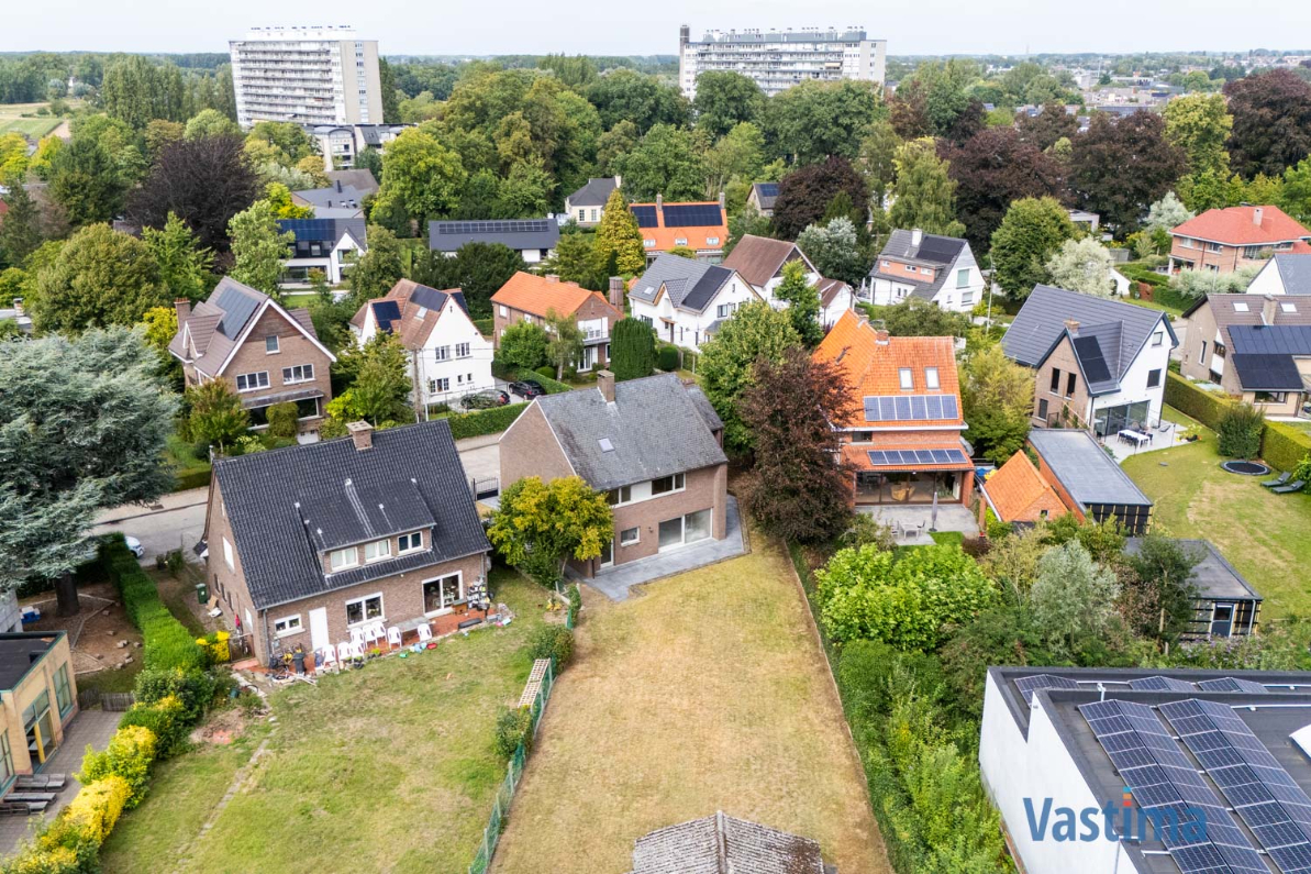 Immo Vastima - Huis Te koop Aalst - Lichtrijke villa met royale tuin vlak bij natuur & stadsleven