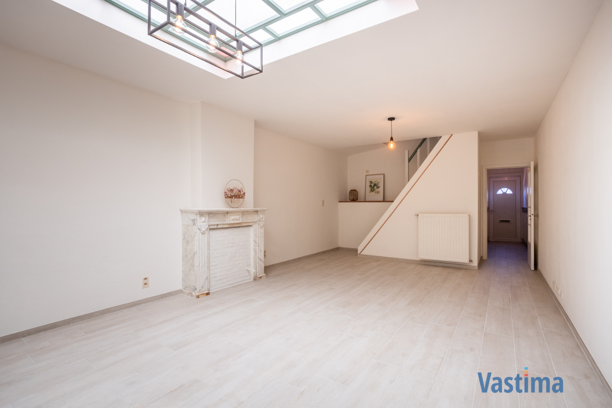 Immo Vastima - Huis Te koop Aalst - Instapklare gezins- of starterswoning met tuin, garage én topbereikbaarheid