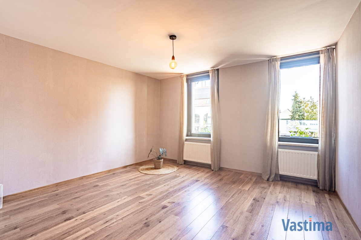 Immo Vastima - Huis Te koop Aalst - Instapklare gezins- of starterswoning met tuin, garage én topbereikbaarheid