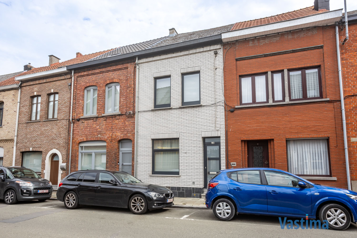 Immo Vastima - Huis Verkocht Aalst - Gezellige rijwoning met 2 slaapkamers nabij OLV-ziekenhuis