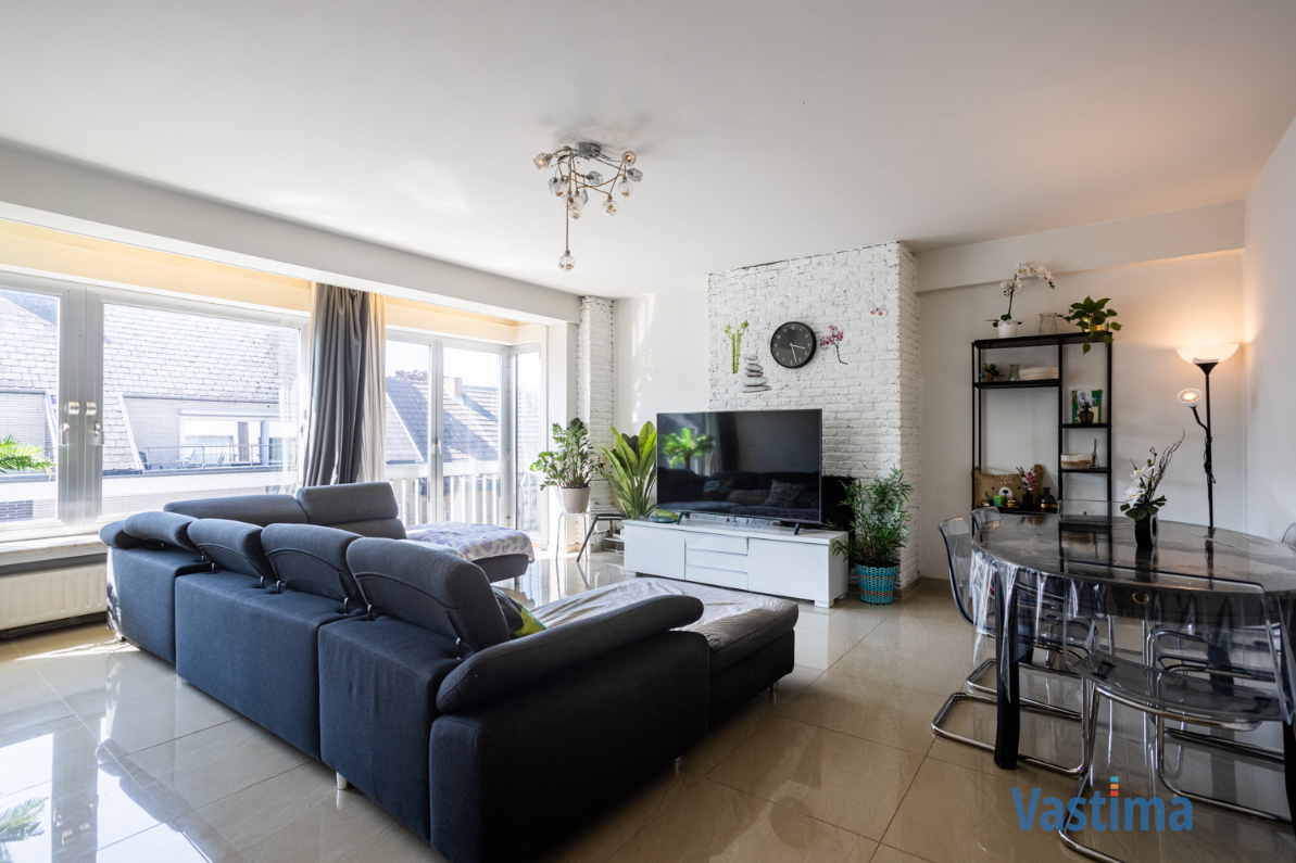 Immo Vastima - Appartement Te koop Aalst - Appartement met 3 slaapkamers en terras in hartje Aalst