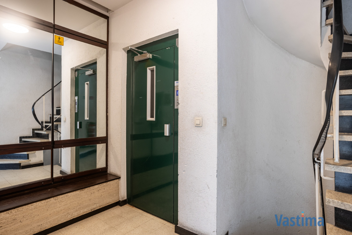 Immo Vastima - Appartement Te koop Aalst - Appartement met 3 slaapkamers en terras in hartje Aalst