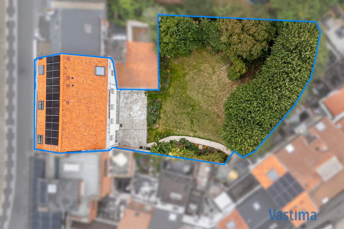 Immo Vastima - Huis Te huur Aalst - Exclusief herenhuis met idyllische tuin en dubbele garage in hartje Aalst