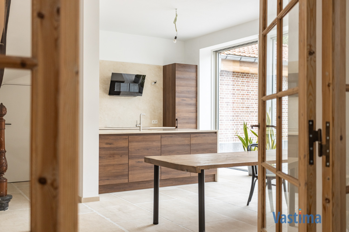 Immo Vastima - Huis Te huur Aalst - Exclusief herenhuis met idyllische tuin en dubbele garage in hartje Aalst