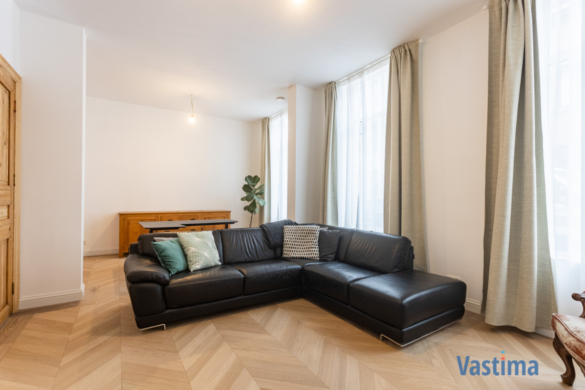 Immo Vastima - Huis Te huur Aalst - Exclusief herenhuis met idyllische tuin en dubbele garage in hartje Aalst