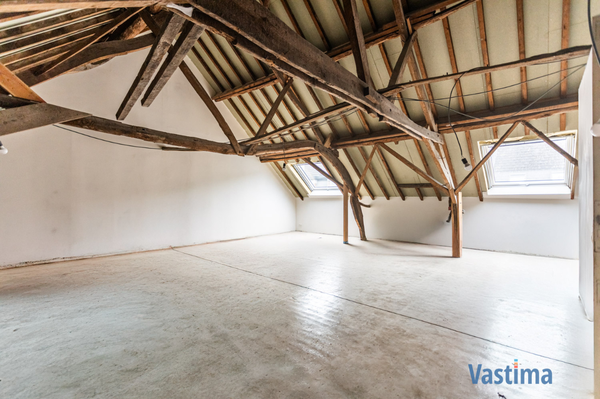 Immo Vastima - Huis Te huur Aalst - Exclusief herenhuis met idyllische tuin en dubbele garage in hartje Aalst