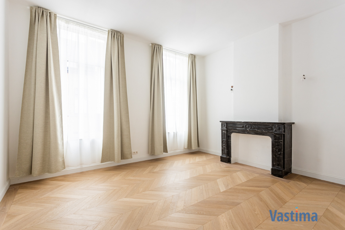 Immo Vastima - Huis Te huur Aalst - Exclusief herenhuis met idyllische tuin en dubbele garage in hartje Aalst