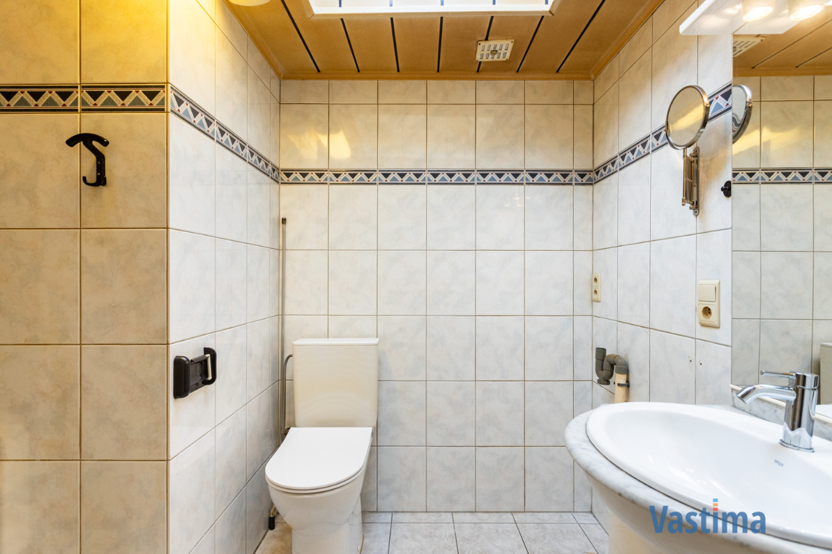 Immo Vastima - Huis Te koop Aalst - Charmante stadswoning met koer in het hart van de stad