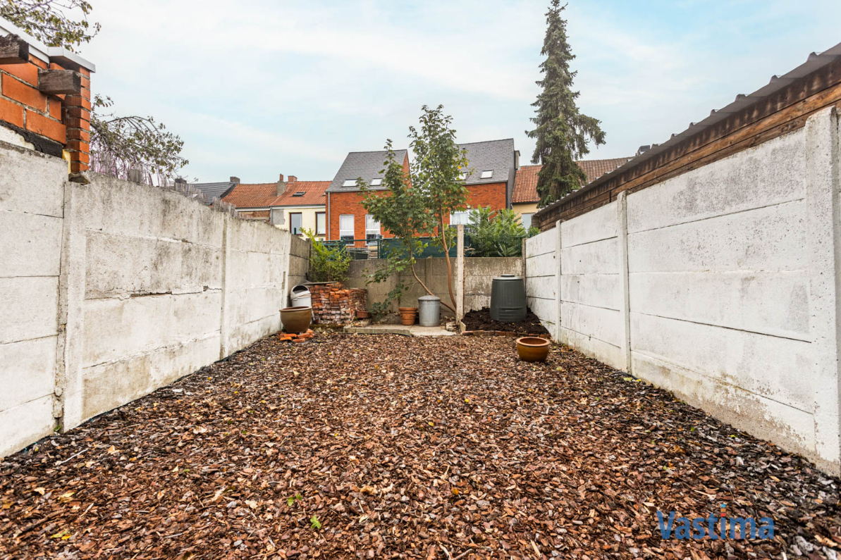 Immo Vastima - Huis Te koop Aalst - Instapklare stadswoning met tuin: ruimte, licht en comfort in één