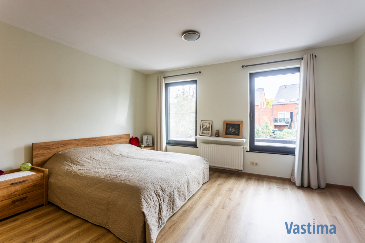 Immo Vastima - Huis Te koop Aalst - Instapklare stadswoning met tuin: ruimte, licht en comfort in één