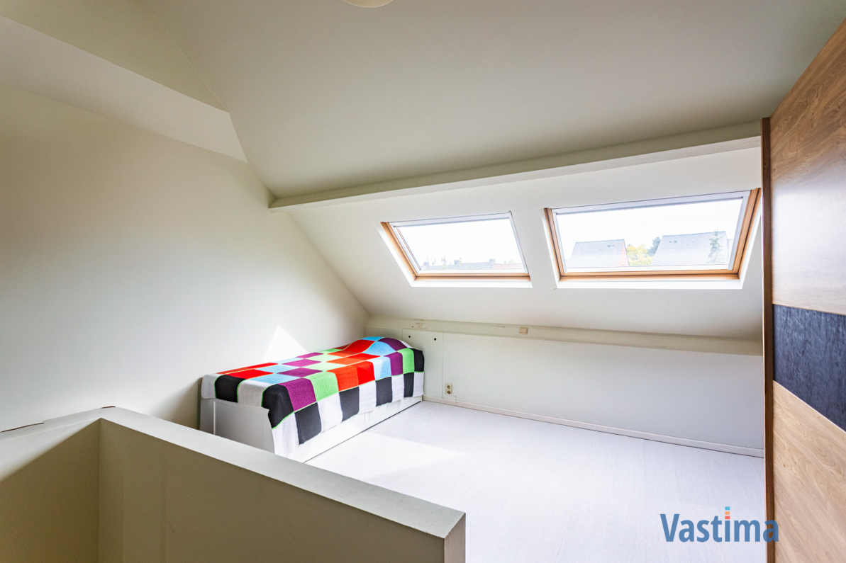 Immo Vastima - Huis Te koop Aalst - Instapklare stadswoning met tuin: ruimte, licht en comfort in één