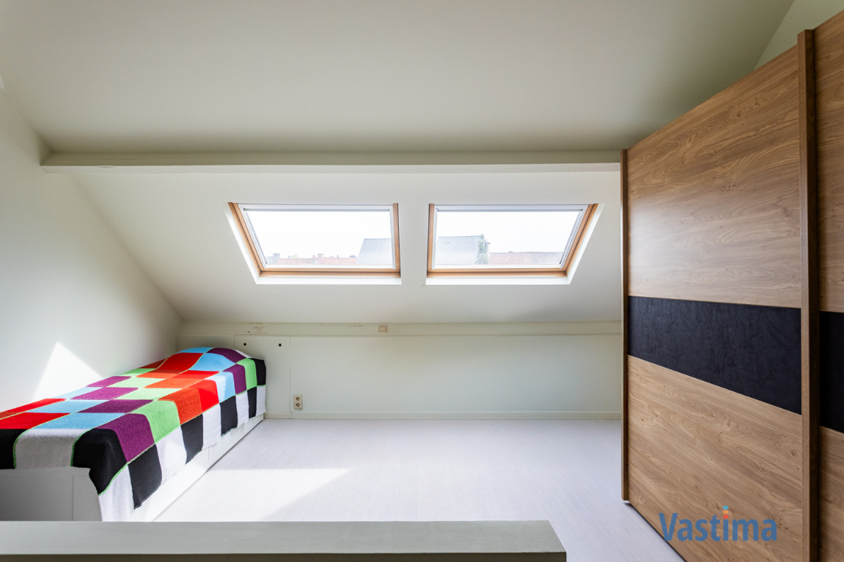 Immo Vastima - Huis Te koop Aalst - Instapklare stadswoning met tuin: ruimte, licht en comfort in één