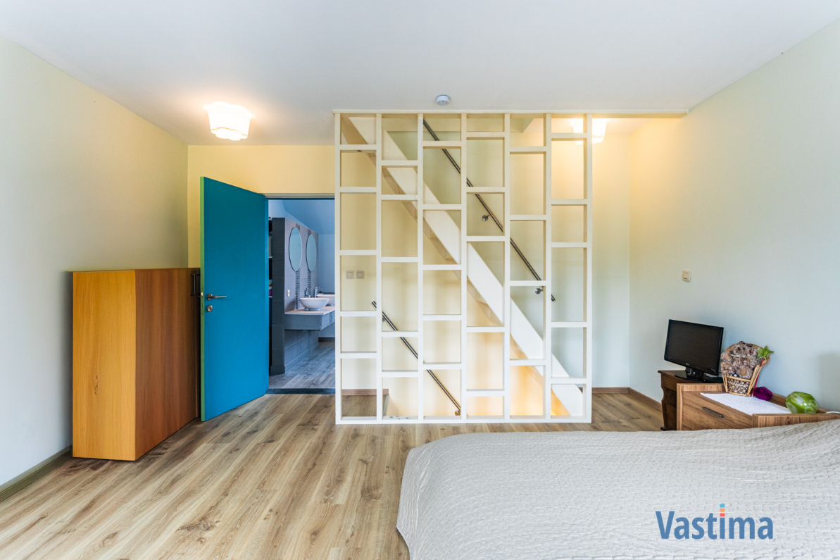 Immo Vastima - Huis Te koop Aalst - Instapklare stadswoning met tuin: ruimte, licht en comfort in één
