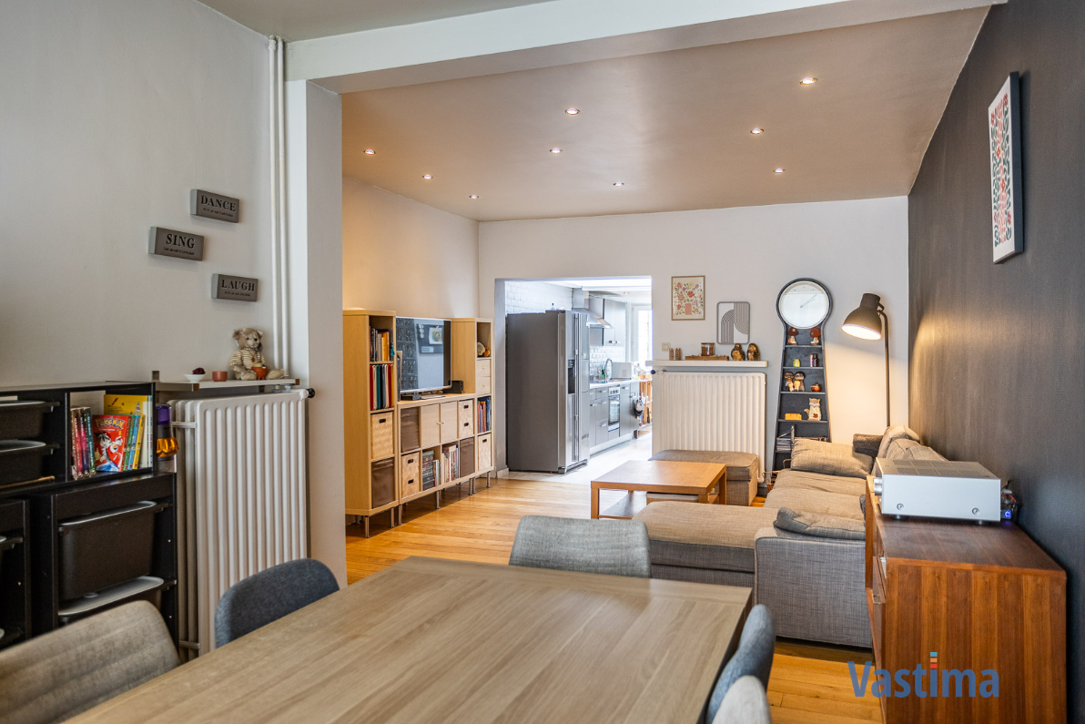 Immo Vastima - Huis Te koop Aalst - Instapklare woning met 4 slaapkamers en tuin nabij centrum Aalst