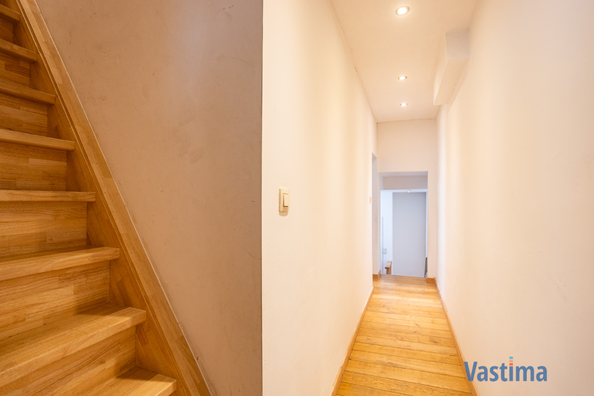 Immo Vastima - Huis Te koop Aalst - Instapklare woning met 4 slaapkamers en tuin nabij centrum Aalst