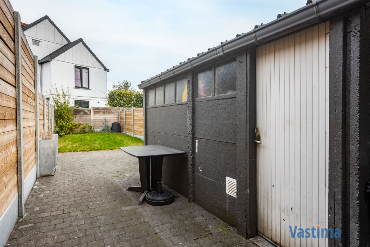 Immo Vastima - Huis Te koop Aalst - Instapklare woning met 4 slaapkamers en tuin nabij centrum Aalst