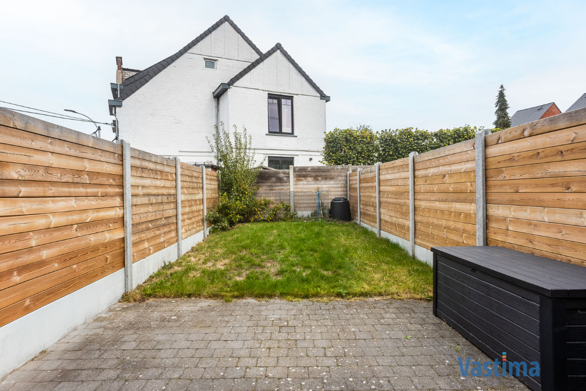 Immo Vastima - Huis Te koop Aalst - Instapklare woning met 4 slaapkamers en tuin nabij centrum Aalst