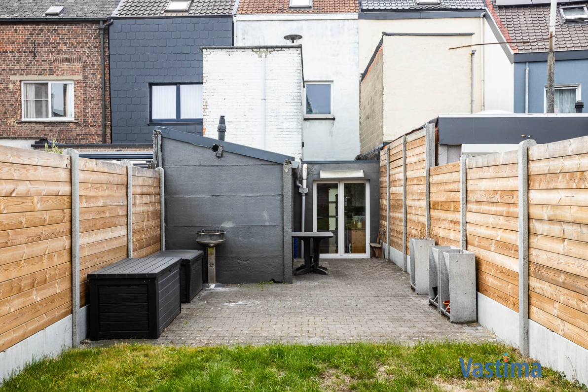 Immo Vastima - Huis Te koop Aalst - Instapklare woning met 4 slaapkamers en tuin nabij centrum Aalst
