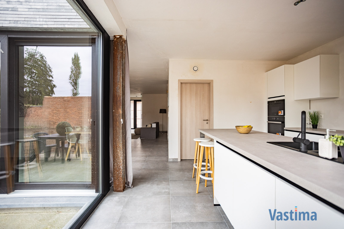 Immo Vastima - Huis Te koop Denderleeuw - Nieuwbouw gesloten woning met 3 slaapkamers, garage en tuin