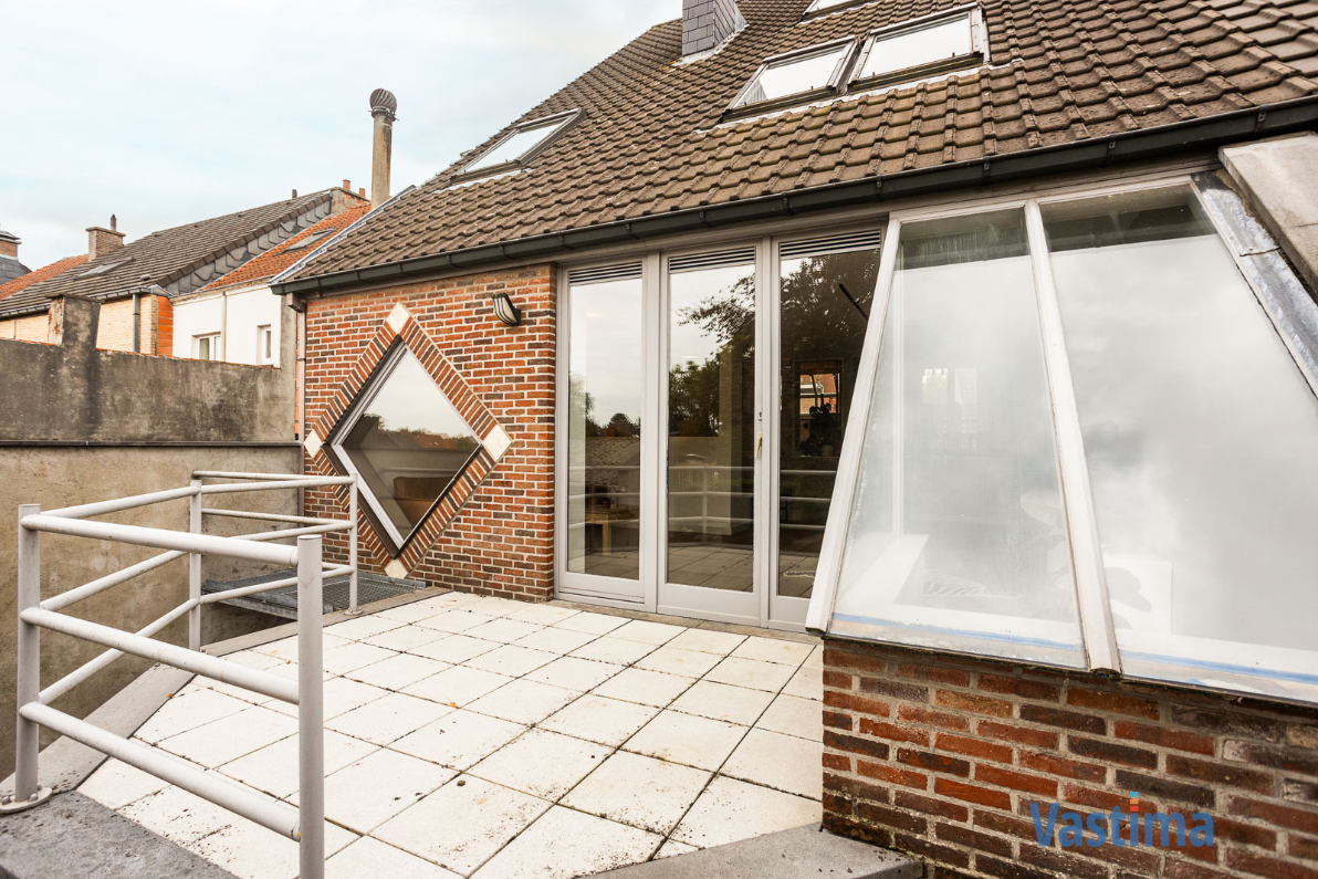 Immo Vastima - Huis Te koop Erembodegem - Instapklare architectenwoning met 4 slaapkamers, tuin en garage nabij centrum Erembodegem