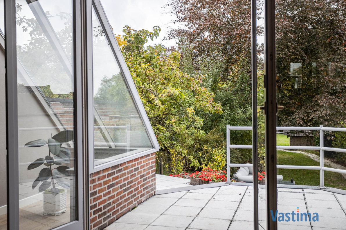 Immo Vastima - Huis Te koop Erembodegem - Instapklare architectenwoning met 4 slaapkamers, tuin en garage nabij centrum Erembodegem