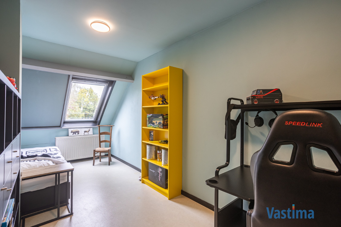 Immo Vastima - Huis Te koop Erembodegem - Instapklare architectenwoning met 4 slaapkamers, tuin en garage nabij centrum Erembodegem