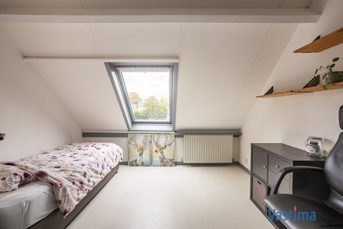 Immo Vastima - Huis Te koop Erembodegem - Instapklare architectenwoning met 4 slaapkamers, tuin en garage nabij centrum Erembodegem