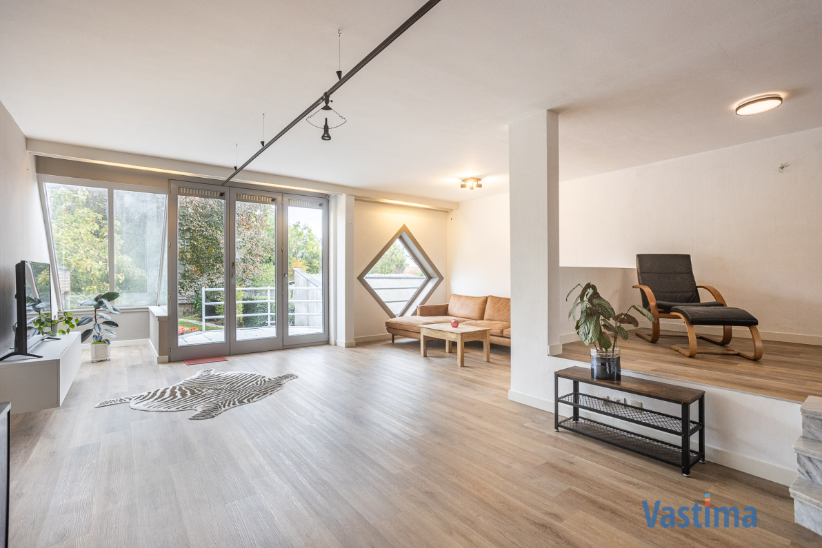 Immo Vastima - Huis Te koop Erembodegem - Instapklare architectenwoning met 4 slaapkamers, tuin en garage nabij centrum Erembodegem
