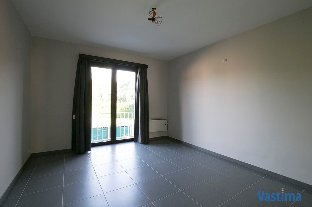 Immo Vastima - Appartement Te huur Erembodegem - Lichtrijk appartement nabij station Haaltert met garage