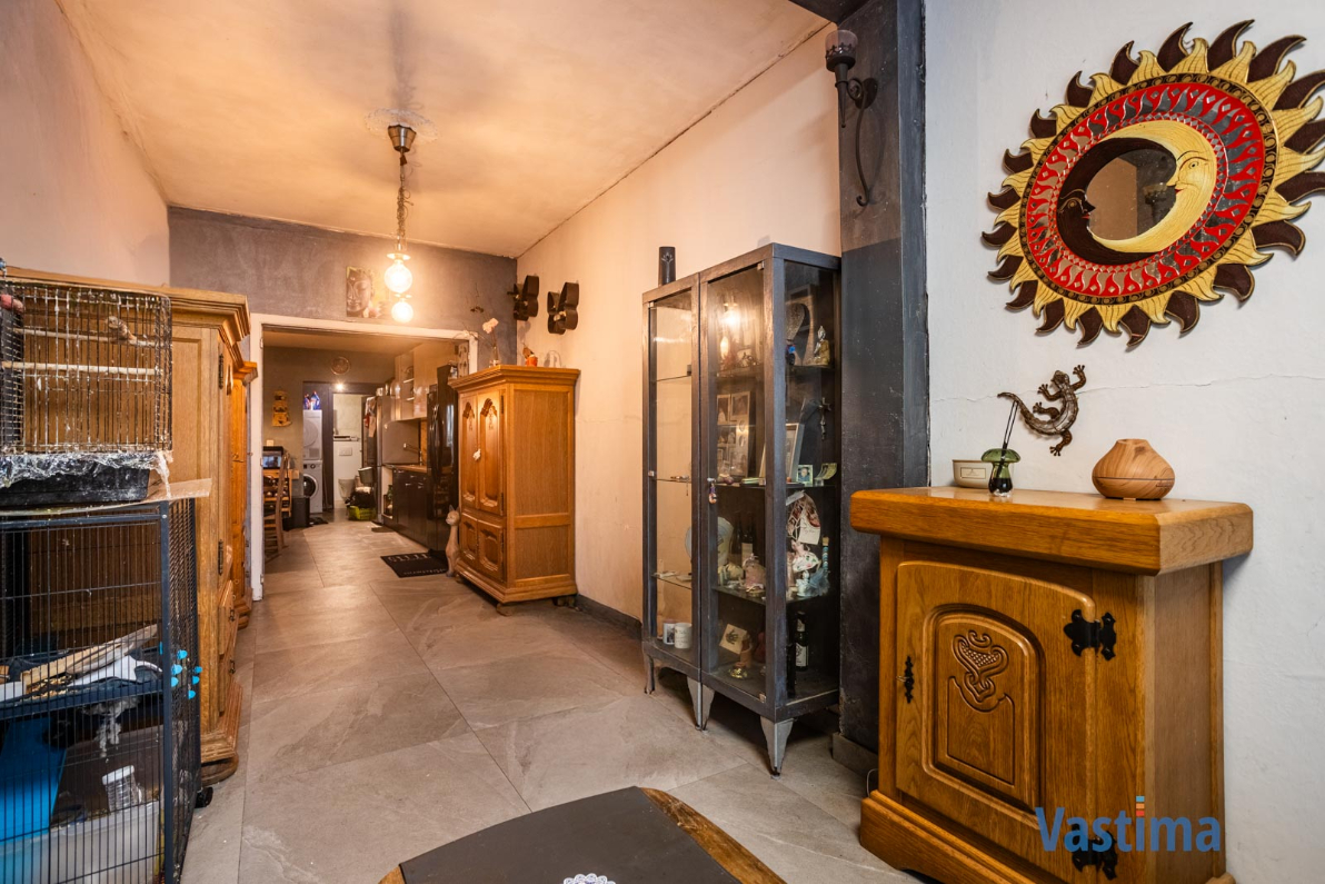 Immo Vastima - Huis Te koop Erembodegem - Gezinswoning met 3 slaapkamers en tuin nabij Erembodegem Dorp