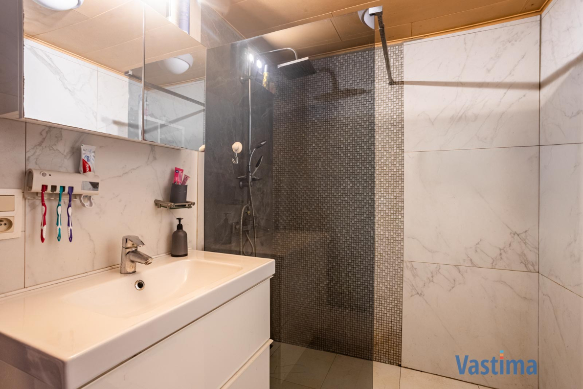 Immo Vastima - Huis Te koop Erembodegem - Gezinswoning met 3 slaapkamers en tuin nabij Erembodegem Dorp