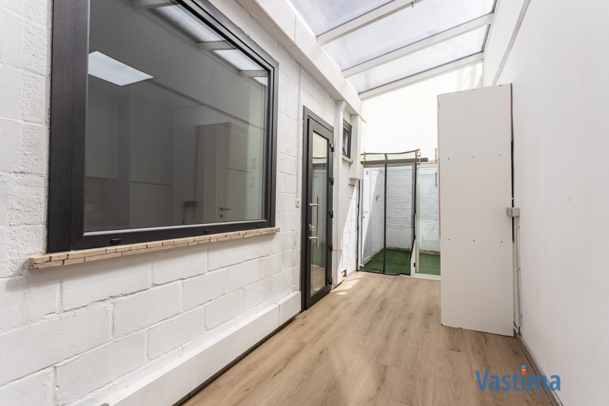 Immo Vastima - Huis Te koop Aalst - Volledig gerenoveerde rijwoning met 3 slaapkamers nabij centrum Aalst