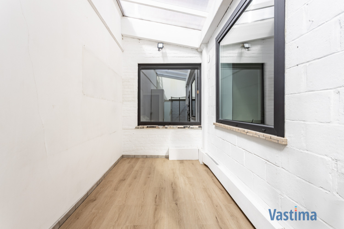 Immo Vastima - Huis Te koop Aalst - Volledig gerenoveerde rijwoning met 3 slaapkamers nabij centrum Aalst