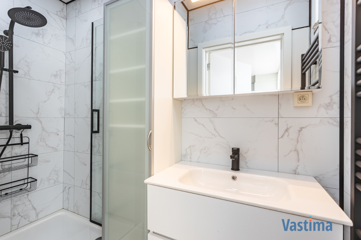 Immo Vastima - Huis Te koop Aalst - Volledig gerenoveerde rijwoning met 3 slaapkamers nabij centrum Aalst