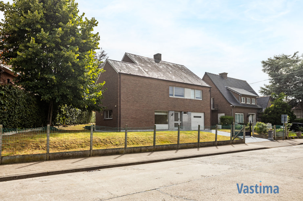 Immo Vastima - Huis Te koop Aalst - Lichtrijke villa met royale tuin vlak bij natuur & stadsleven