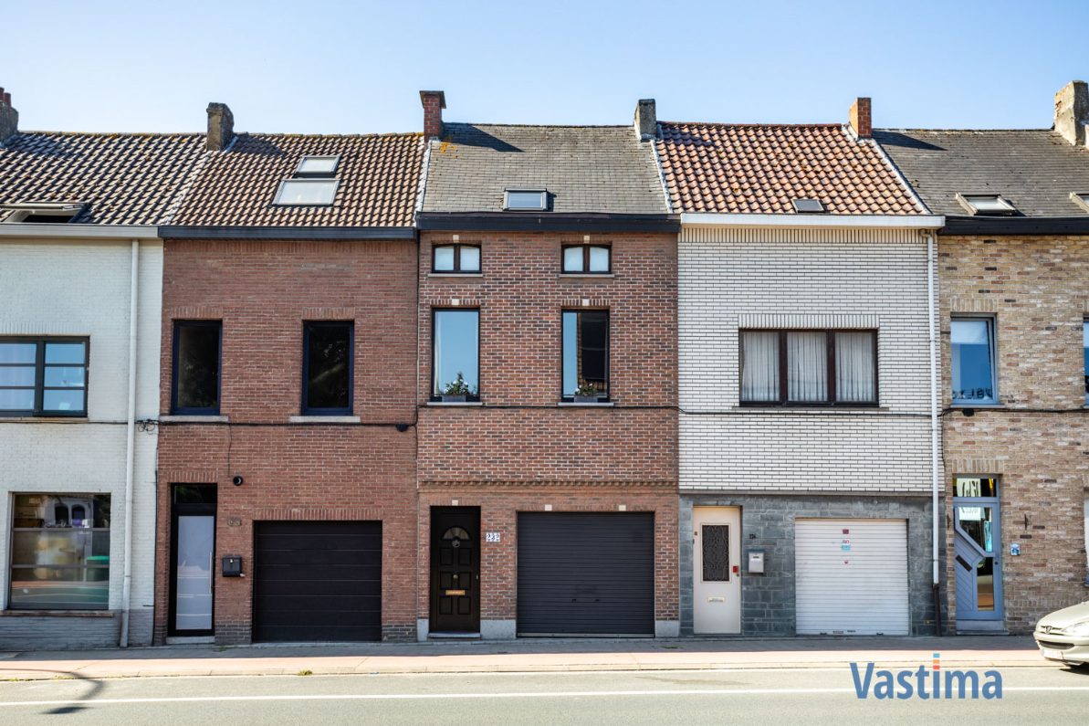 Immo Vastima - Huis Te koop Aalst - Instapklare gezins- of starterswoning met tuin, garage én topbereikbaarheid